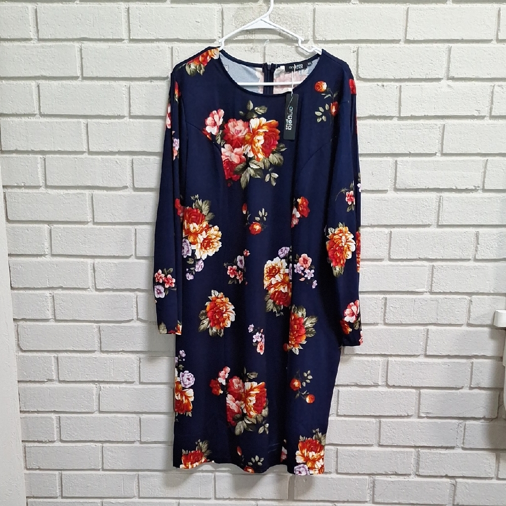 Angela Plus Navy  Long Sleeve Floral Dress. Size XXL NWT